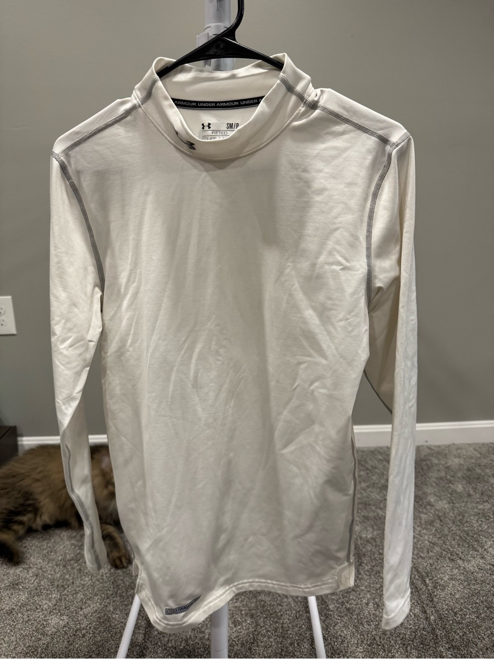Under Armour Men's Off-White Long Sleeve Performance Top